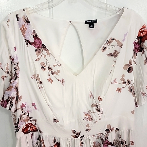 ALTERED - Torrid Hi-Low Floral Dress - Picture 4 of 6